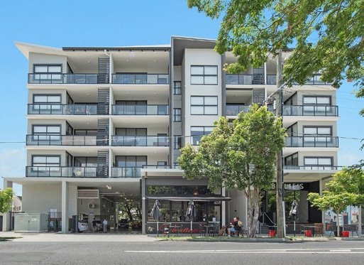 Spacious Configurations